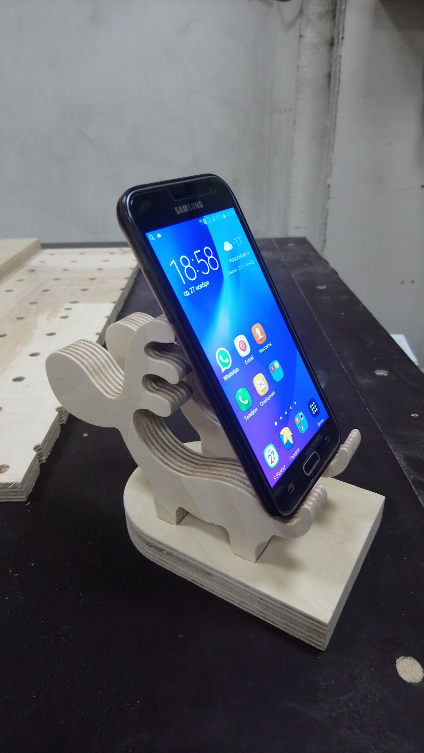 Wooden Deer Phone Stand Holder Charging Dock Free PDF File