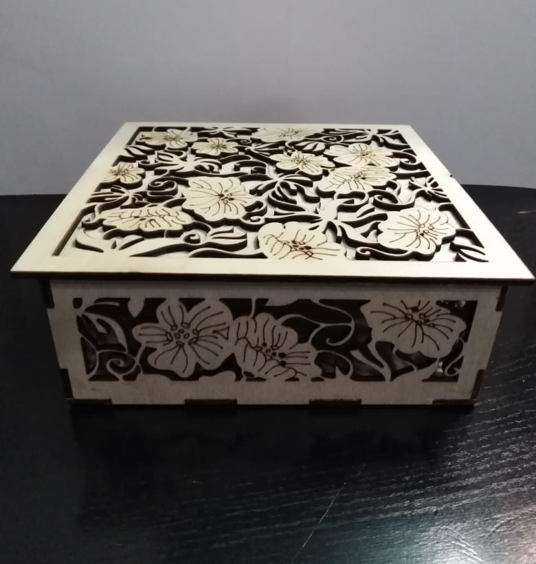 Laser Cut Wooden Decorative Gift Box With Lid Free DXF File