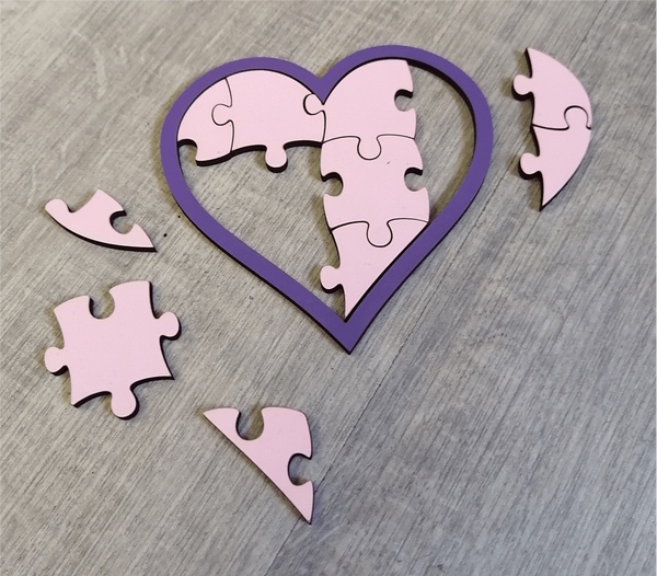 Heart Shaped Jigsaw Puzzle Free CDR Vectors Art