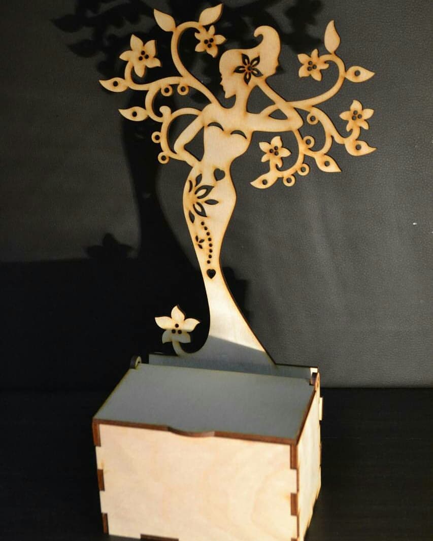 Jewelry Box With Girl 4mm For Laser Cut Free PDF File